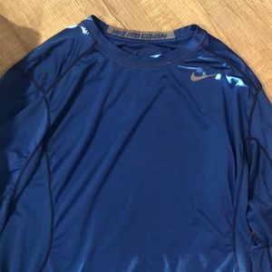 NIKE WORKOUT LONG SLEEVE LIKE NEW - BLUE